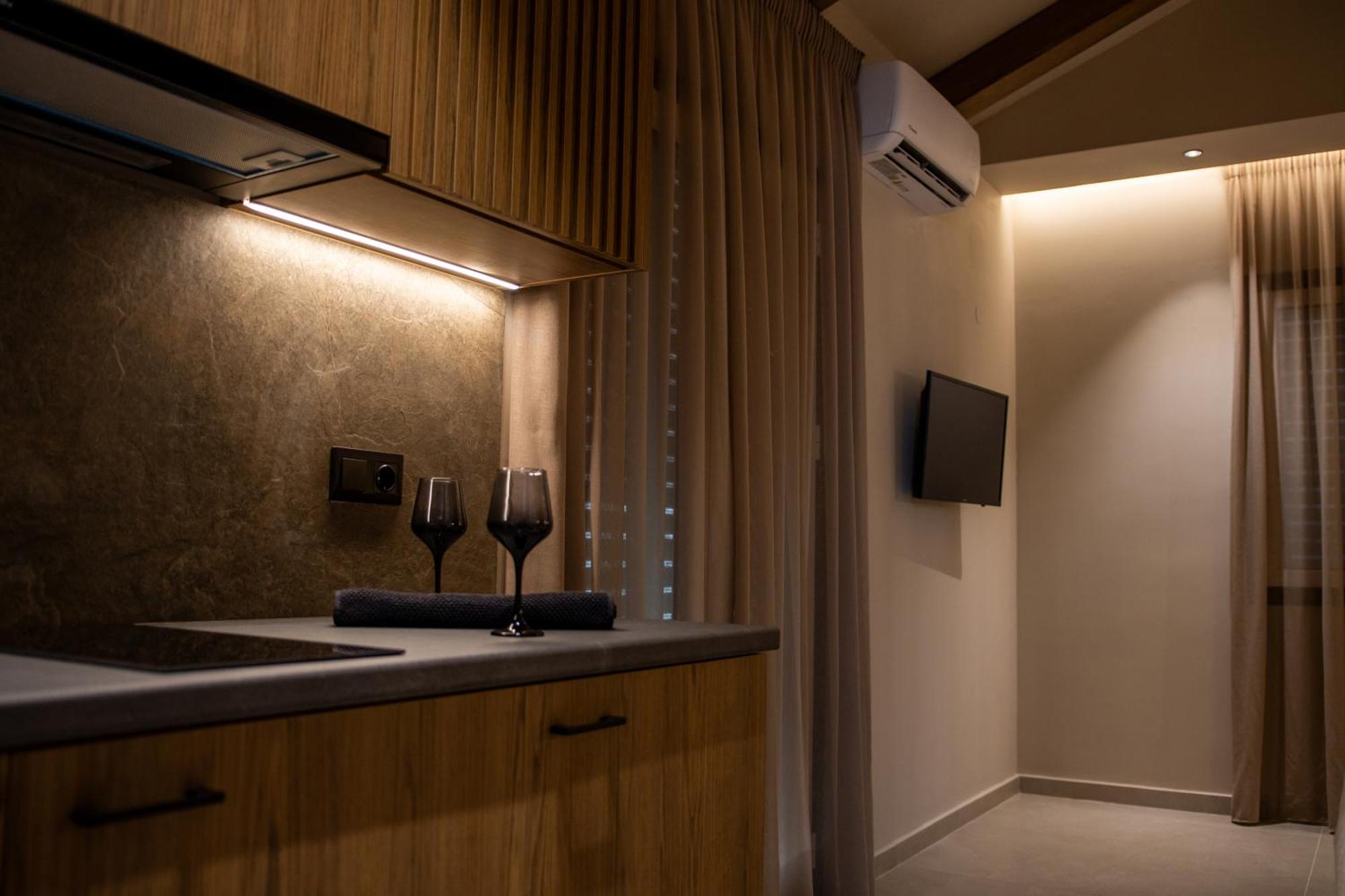 Mary Sofi Residences By Estia Stalís Bilik gambar