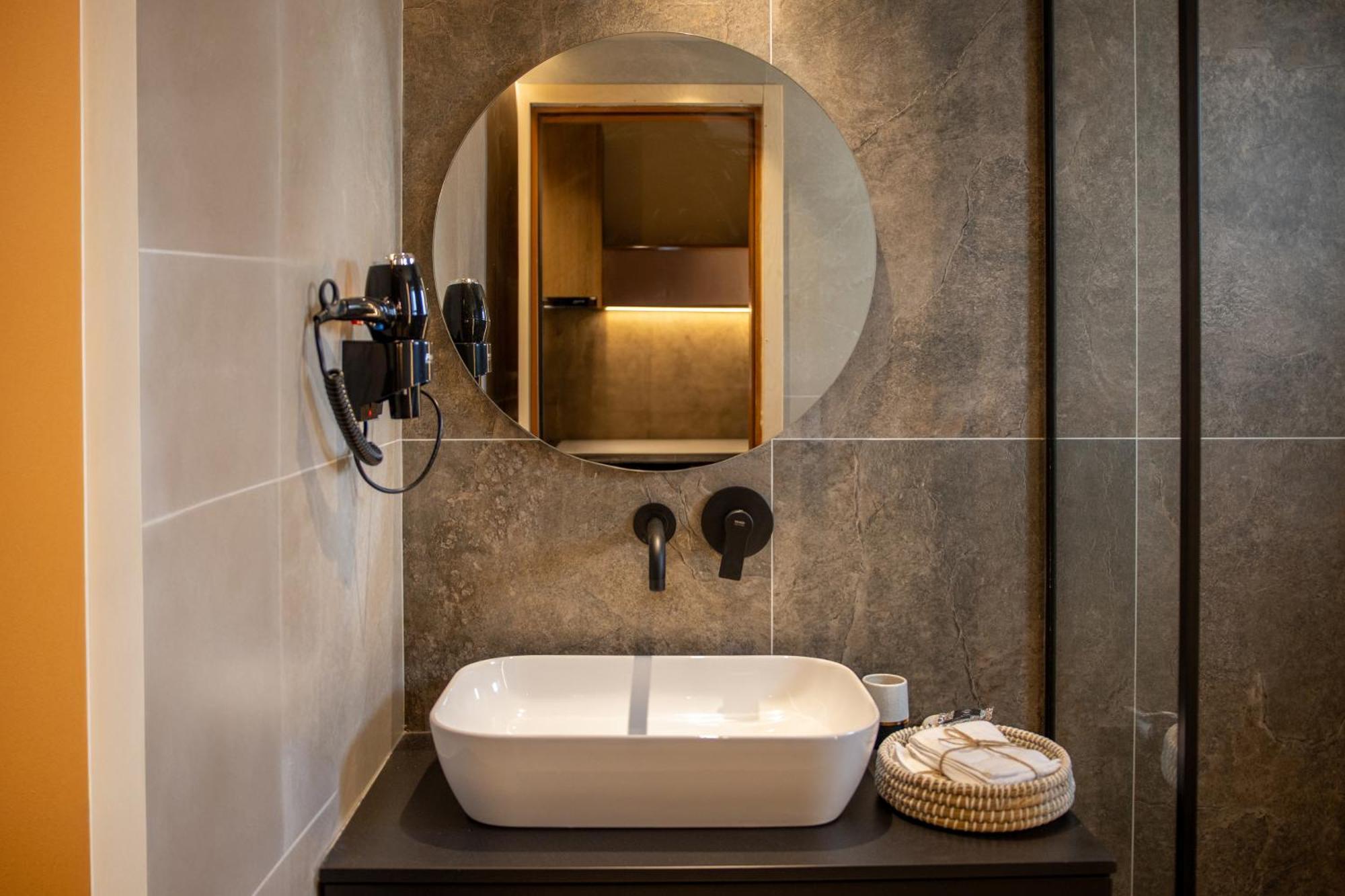 Mary Sofi Residences By Estia Stalís Bilik gambar